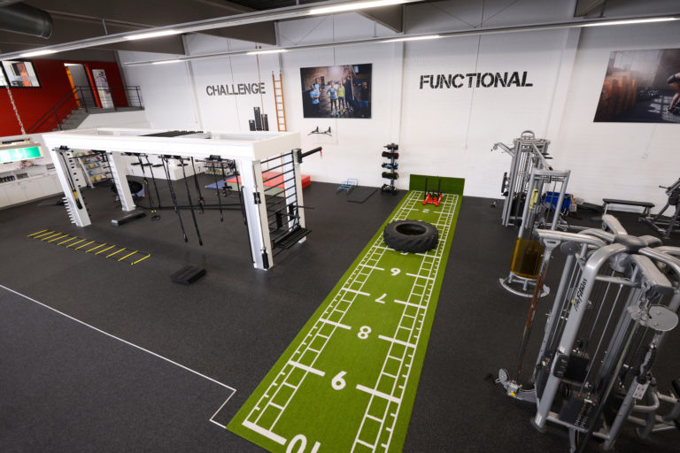 Große Functional Area im Fitnessstudio Sportprinz Freiburg West