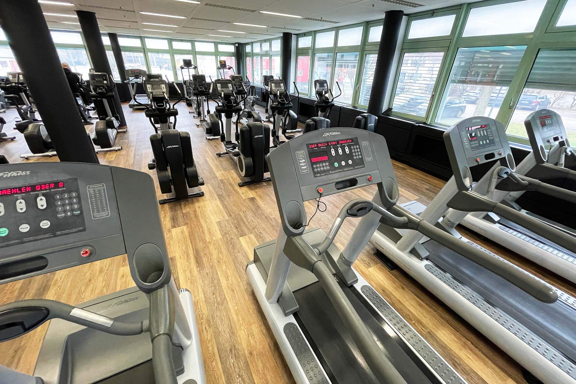 Sportprinz Fitnessclub Karlsruhe Süd Unterweingartenfeld 6 76135 Karlsruhe Sportprinz Fitnessclub - Karlsruhe West